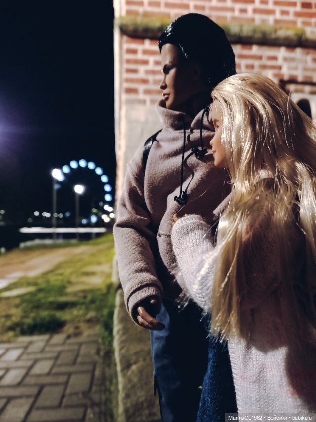 Прогулки днем и ночью — Куклы Barbie (Барби): Looks