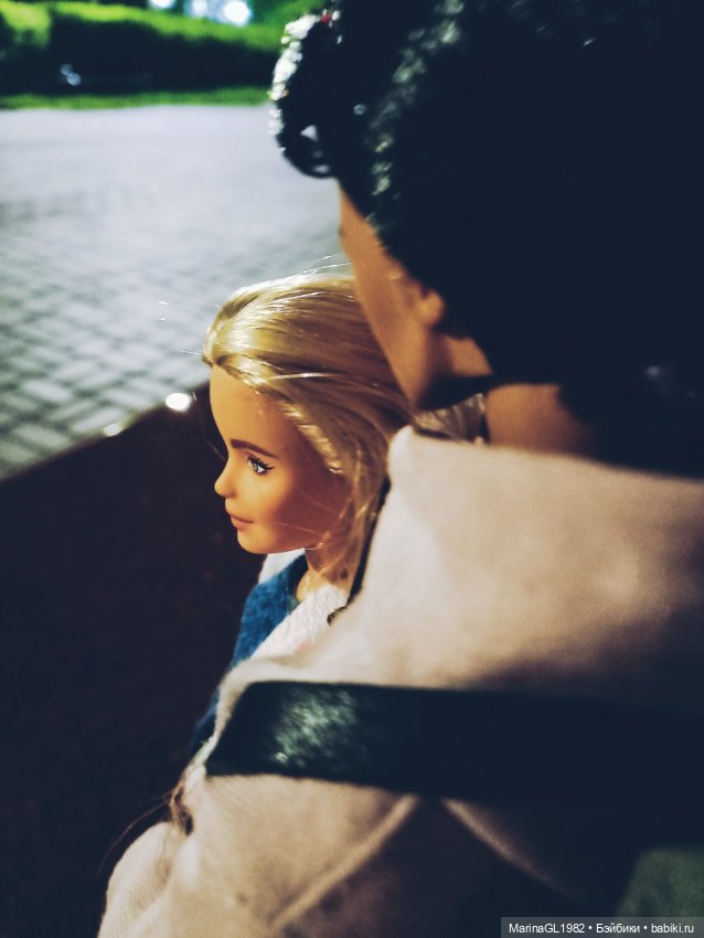 Прогулки днем и ночью — Куклы Barbie (Барби): Looks