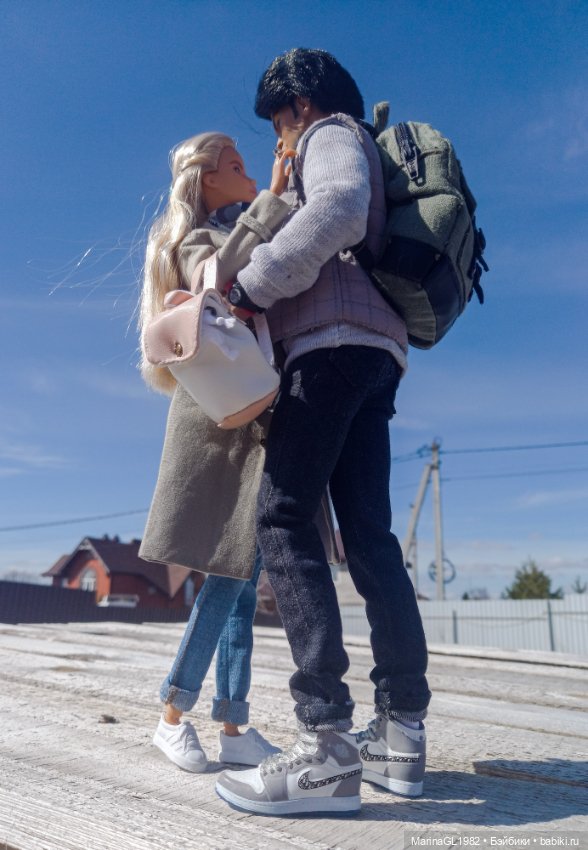 Прогулки днем и ночью — Куклы Barbie (Барби): Looks (фото 3)