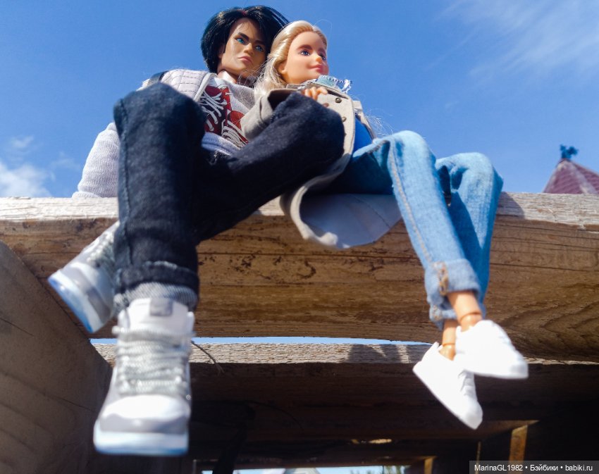Прогулки днем и ночью — Куклы Barbie (Барби): Looks (фото 4)