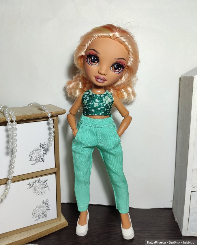 Быть или не быть белой блузке и жилетке (фото 3)