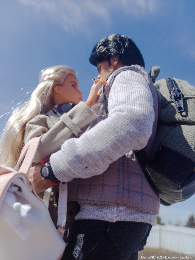 Прогулки днем и ночью — Куклы Barbie (Барби): Looks (фото 5)