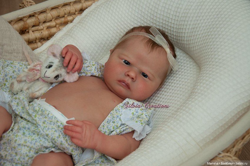 Realborn Silvia awake, автор прототипа Silvia Ezquerra