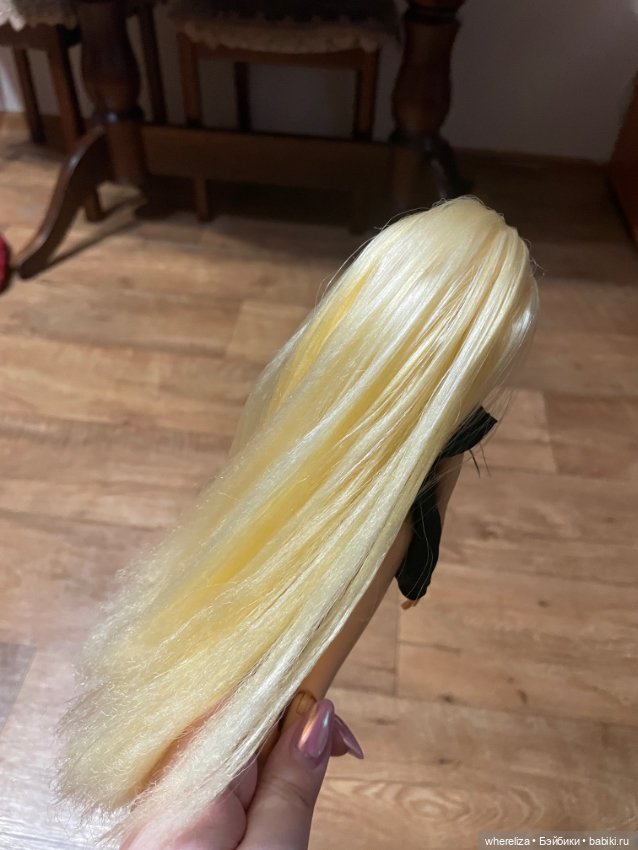 Впервые выпрямляю кукле волосы (фото 7)
