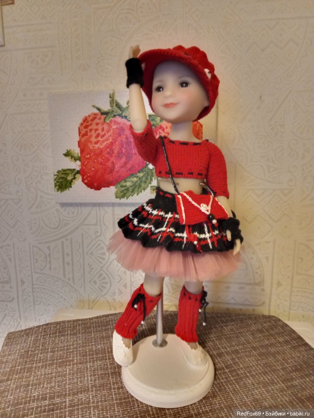 Руби Ред - Лиса 🦊 — Куклы Ruby Red (Руби Ред) Fashion Friends: Siblies (фото 6)