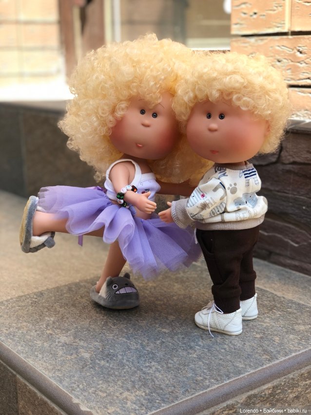 Танец одуванчиков — Куклы Nines d'Onil (Нинес): Миа (Mia) (фото 5)