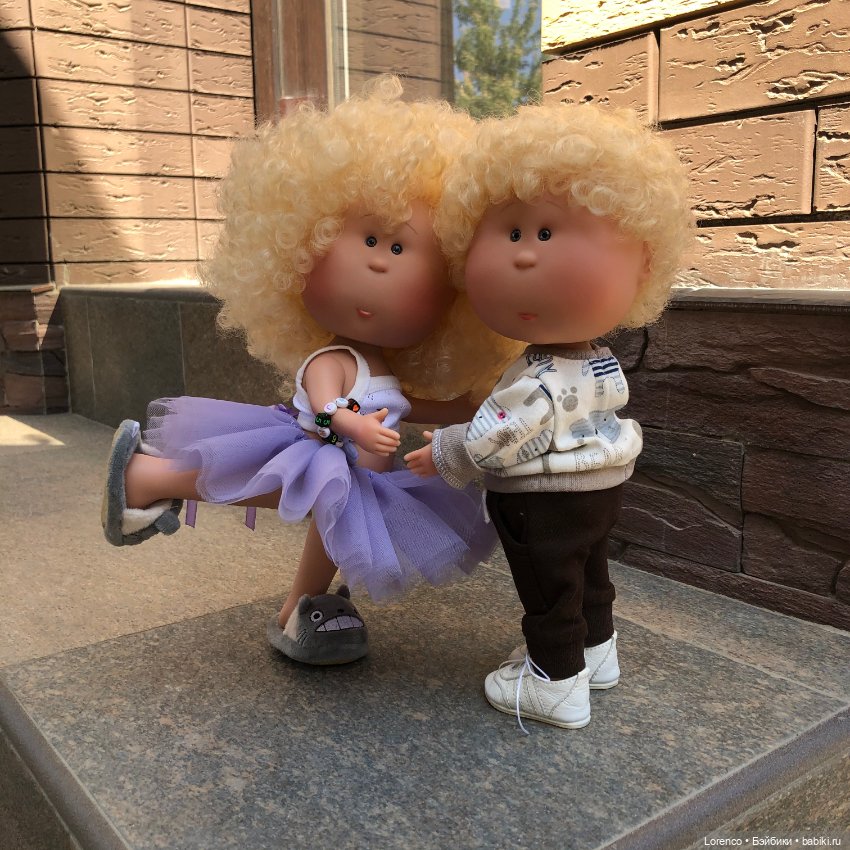 Танец одуванчиков — Куклы Nines d'Onil (Нинес): Миа (Mia) (фото 6)