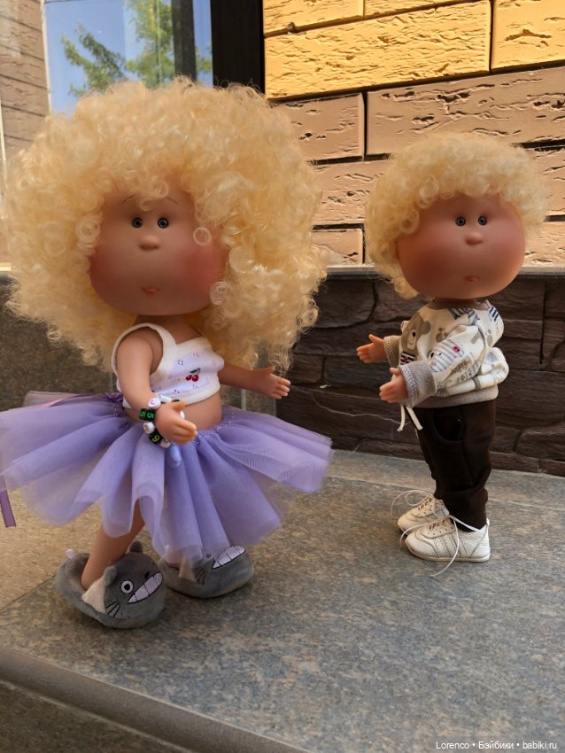 Танец одуванчиков — Куклы Nines d'Onil (Нинес): Миа (Mia) (фото 9)