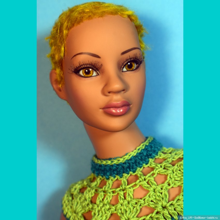 Перепись КуклоНаселения. 2 девушки. Большая и маленькая :))