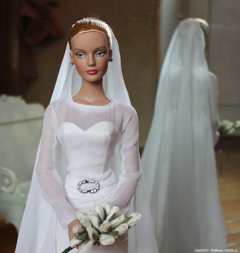 Всемирный день Блондинок у кукол Тоннер