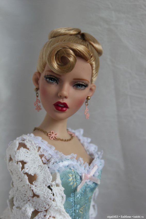 Всемирный день Блондинок у кукол Тоннер