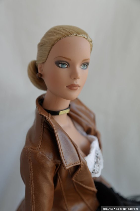 Всемирный день Блондинок у кукол Тоннер