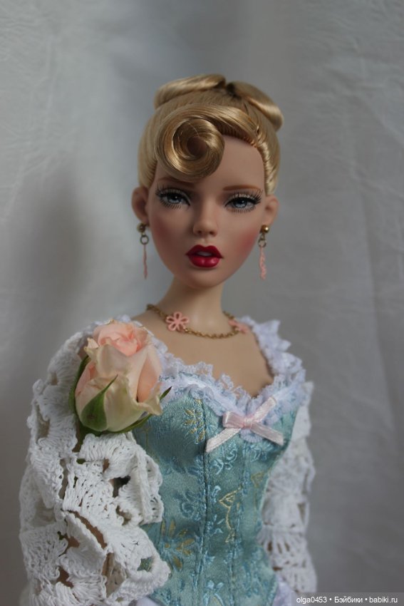 Всемирный день Блондинок у кукол Тоннер