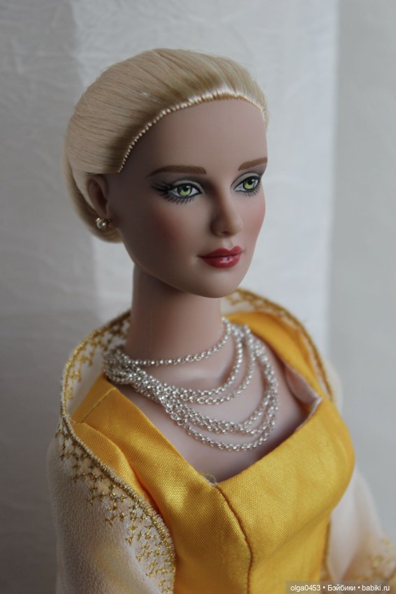 Всемирный день Блондинок у кукол Тоннер