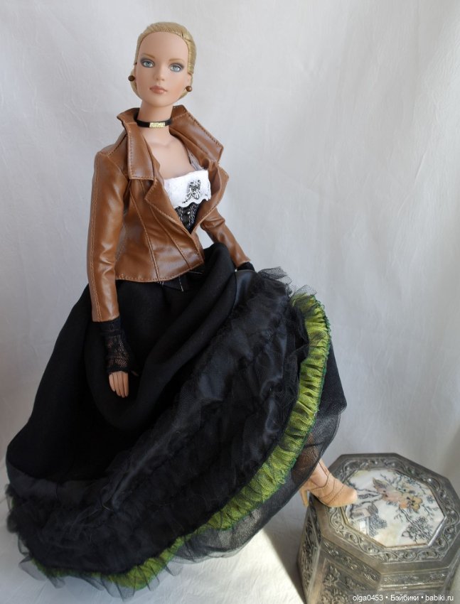 Всемирный день Блондинок у кукол Тоннер