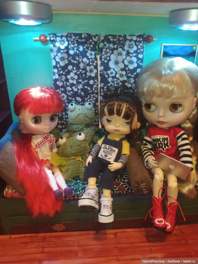 Уголок для Блайз — Румбоксы и кукольные интерьеры: фото (фото 5)