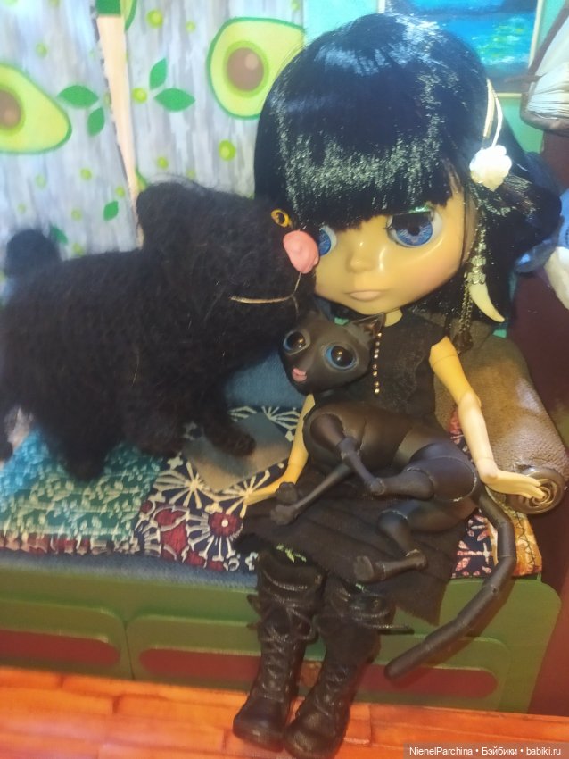 Уголок для Блайз — Румбоксы и кукольные интерьеры: фото