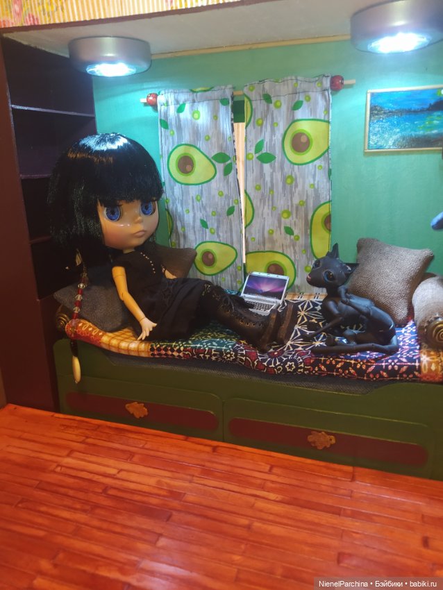 Уголок для Блайз — Румбоксы и кукольные интерьеры: фото (фото 9)