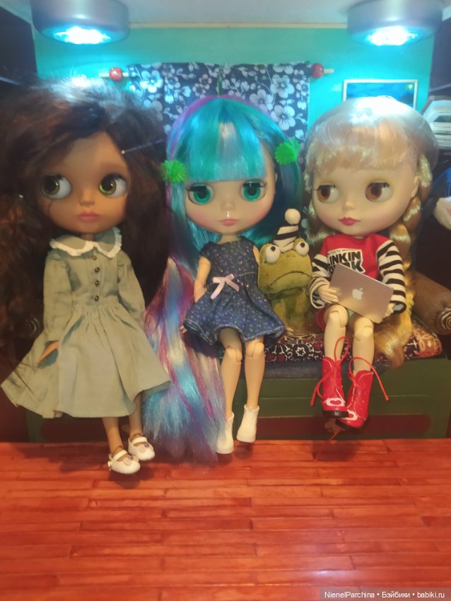Уголок для Блайз — Румбоксы и кукольные интерьеры: фото (фото 2)