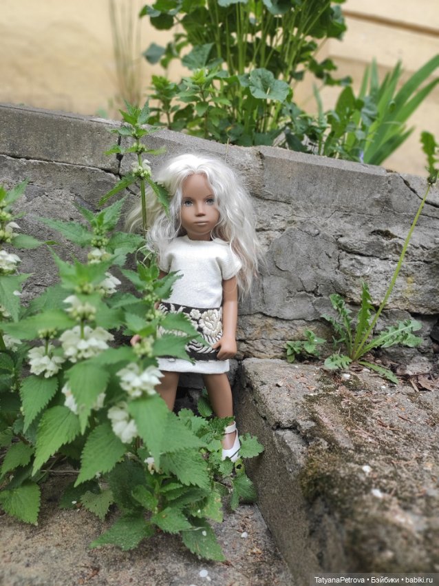 Саша, прогулка теплым вечером