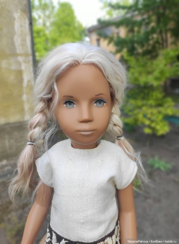 Саша, прогулка теплым вечером