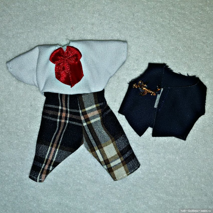 ...Кто-то был месяц в дороге, а кто-то прилетел с ветерком