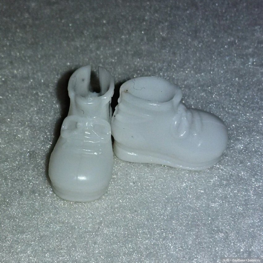 ...Кто-то был месяц в дороге, а кто-то прилетел с ветерком