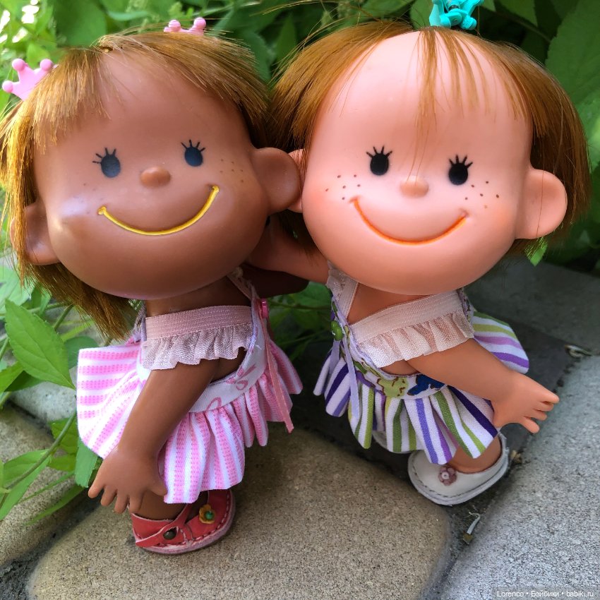 Улыбка до ушей, хоть завязочки пришей