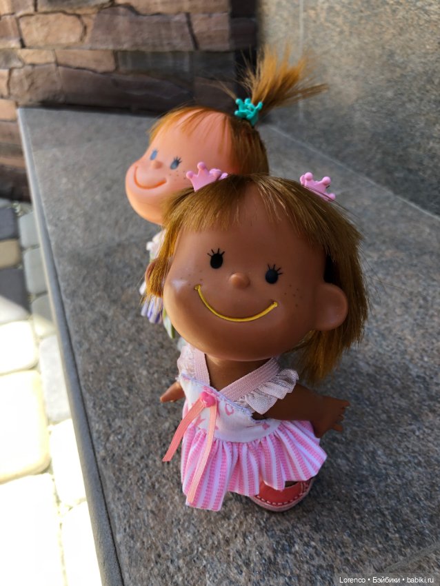 Улыбка до ушей, хоть завязочки пришей