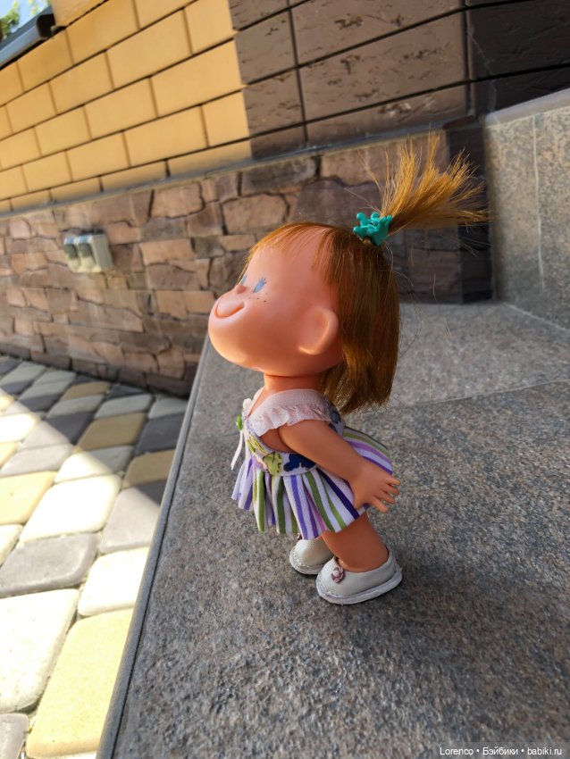 Улыбка до ушей, хоть завязочки пришей