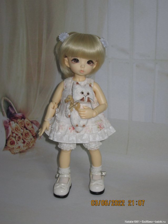 КошЬ. Прелестное создание и как Натка с Марусей его поделить пытались