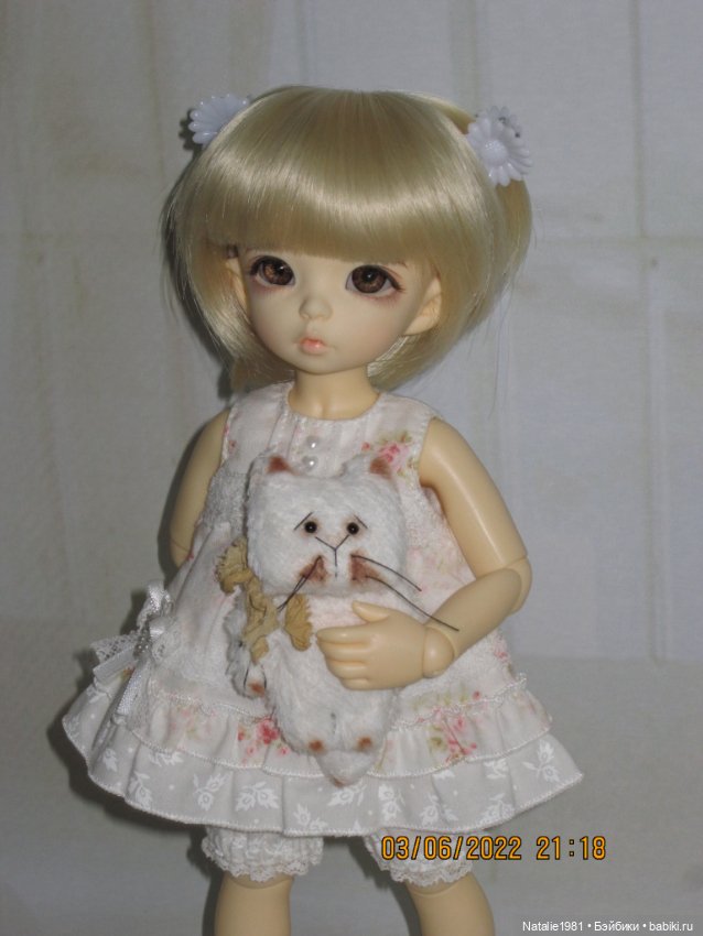 КошЬ. Прелестное создание и как Натка с Марусей его поделить пытались