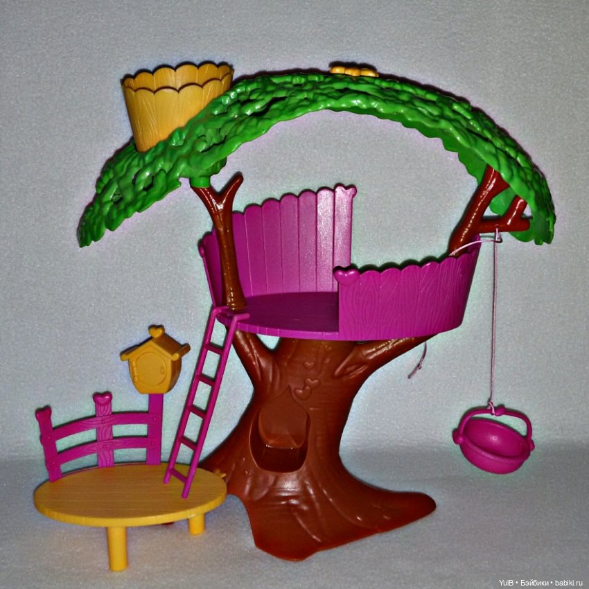 ...Построив дом, посадила дерево