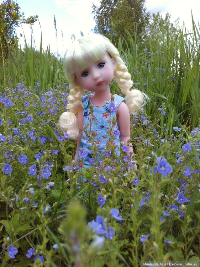 Весенне-летние прогулки — Куклы Ruby Red (Руби Ред) Fashion Friends: Siblies (фото 5)