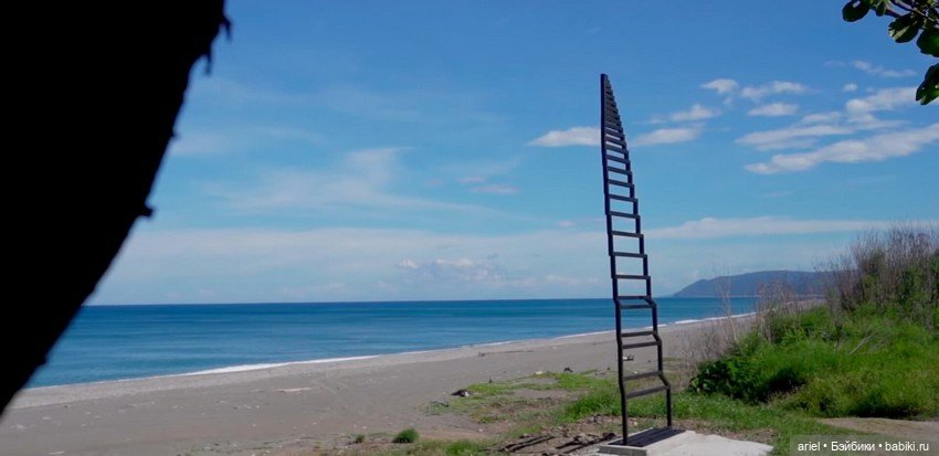 Инсталляция «Лестница на небеса» от автора Стридом ван дер Мерве (Strijdom van der Merwe) (фото 2)