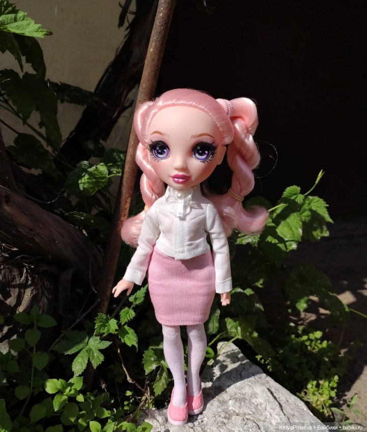 Знакомство с Беллой — Куклы Rainbow High (Рейнбоу Хай (фото 4)