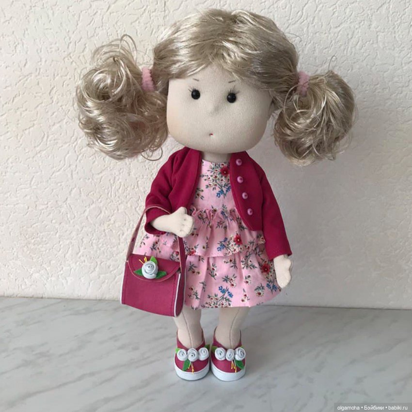 Одна из подружек Любаши - кукла Виктория (фото 5)