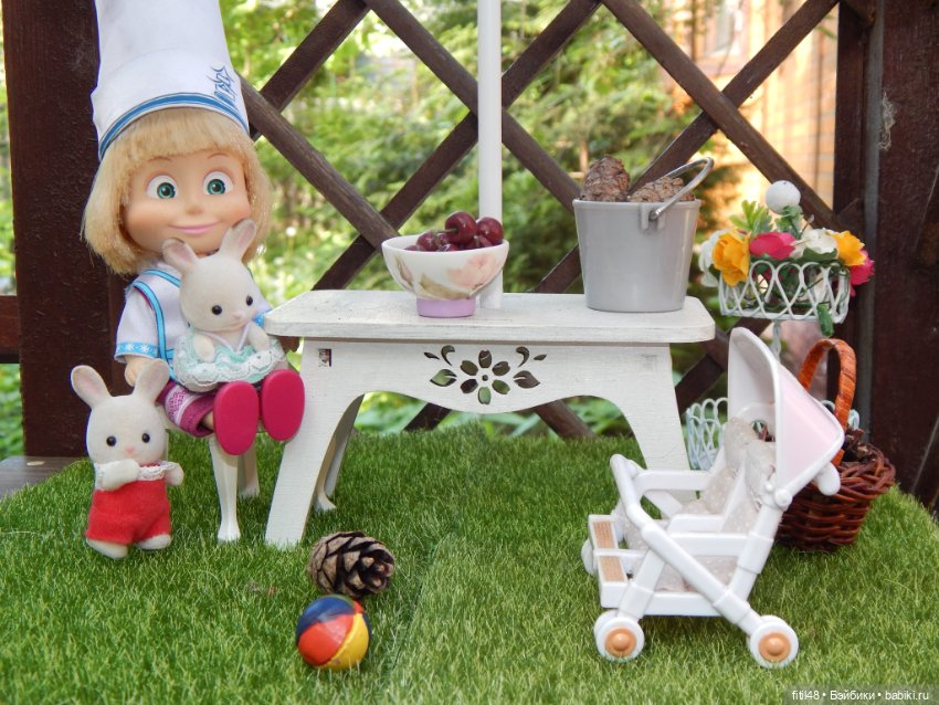 Варенье — Куклы Маша и Медведь (Simba): Маша в кармашке (фото 7)