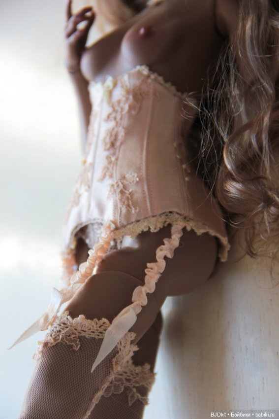 Обзор корсетного белья от Насти Шахматовой для Resindolls