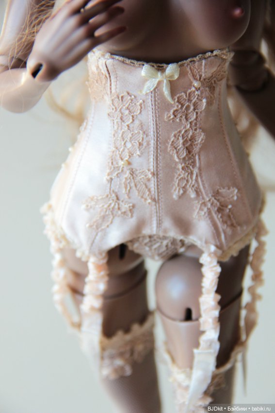 Обзор корсетного белья от Насти Шахматовой для Resindolls (фото 7)