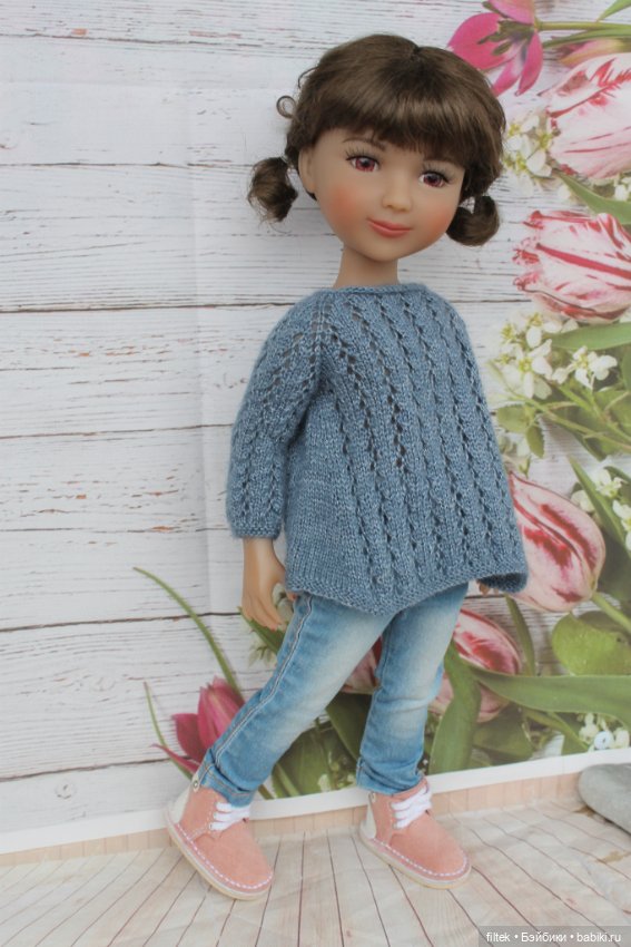 Всем добра и отличного настроения! Первые наряды для Руби Ред