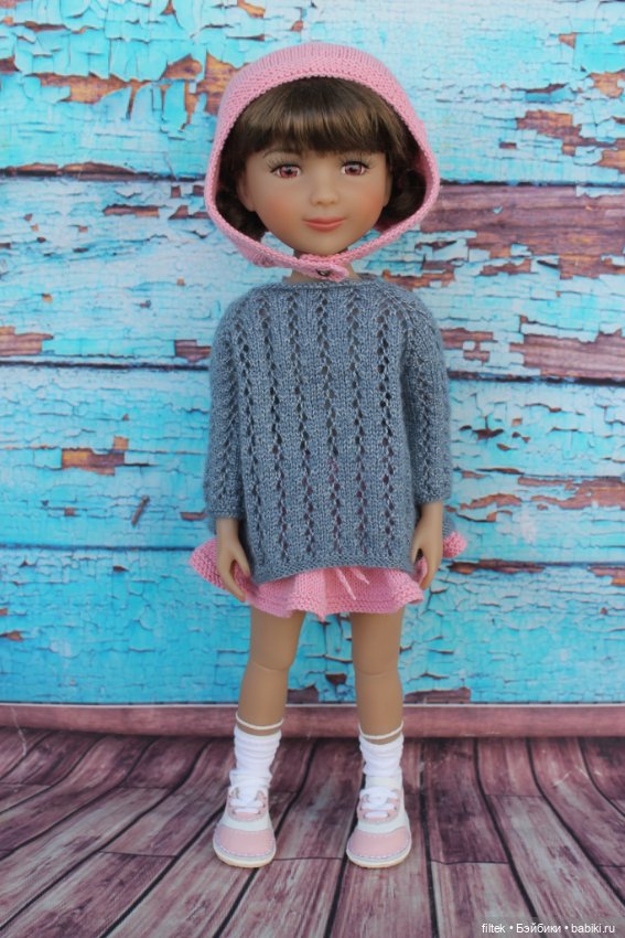 Всем добра и отличного настроения! Первые наряды для Руби Ред