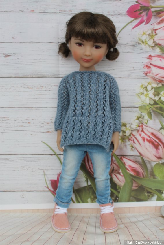 Всем добра и отличного настроения! Первые наряды для Руби Ред