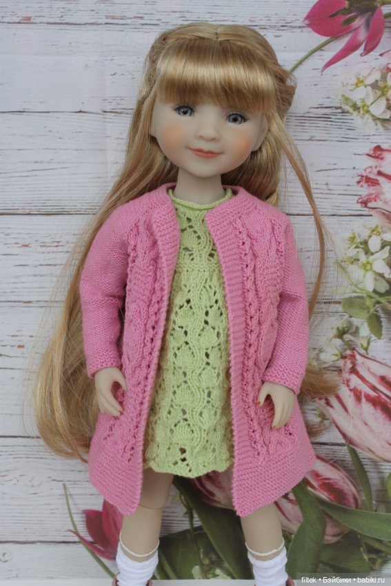 Всем добра и отличного настроения! Первые наряды для Руби Ред