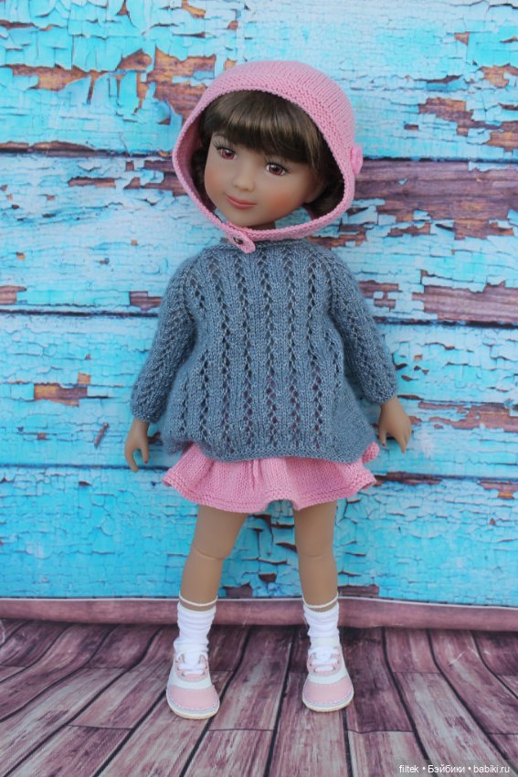 Всем добра и отличного настроения! Первые наряды для Руби Ред