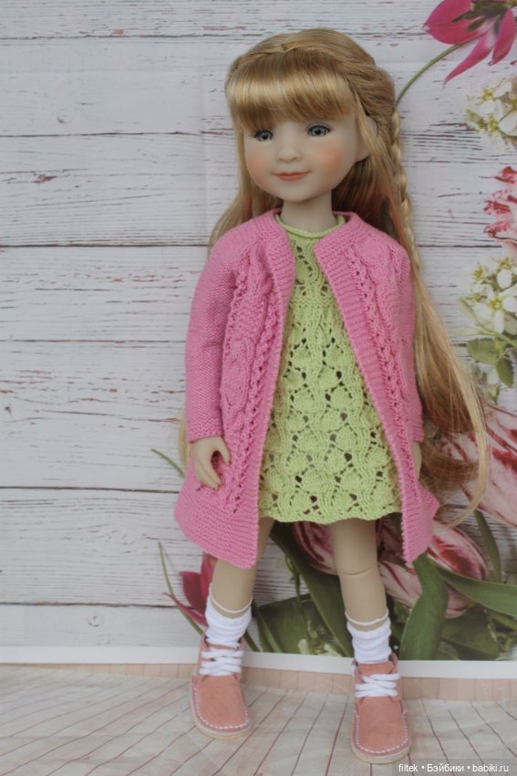 Всем добра и отличного настроения! Первые наряды для Руби Ред