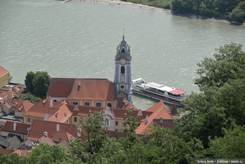 Долина Вахау с куколкой Руби Ред