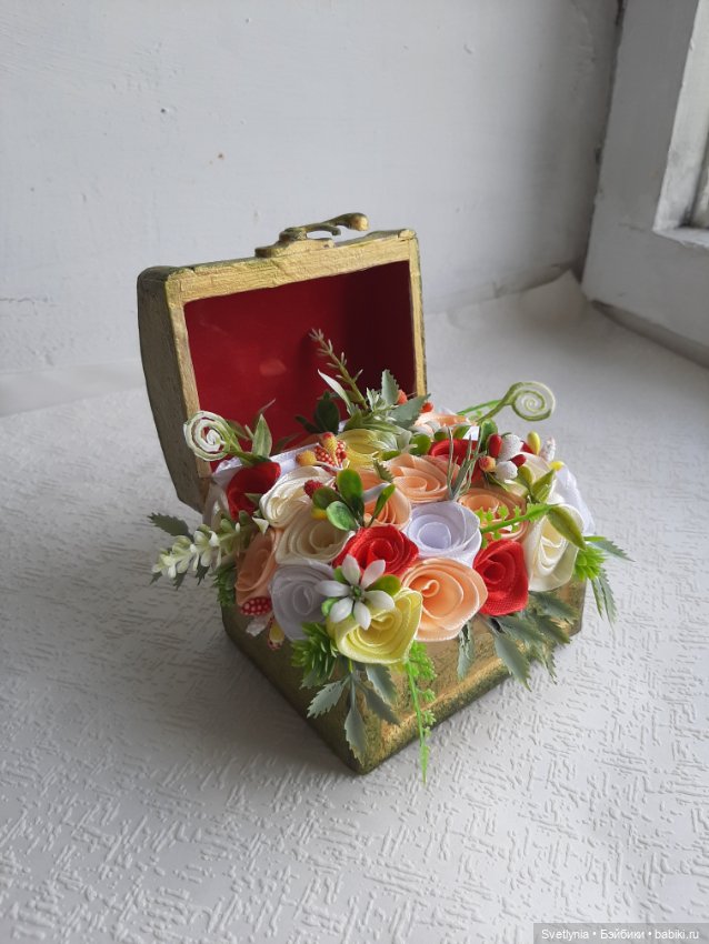 Сундучок с розами — Авторские игрушки из разных материалов: синельная проволока (фото 4)