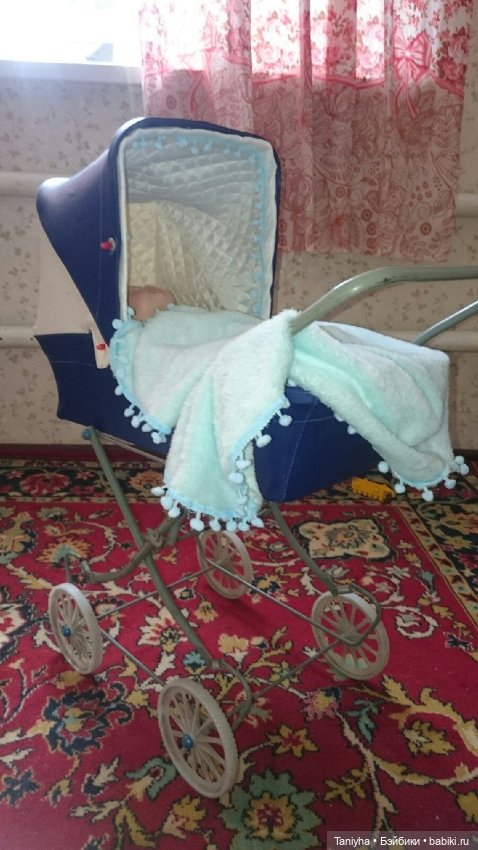 Кукольная коляска из детства