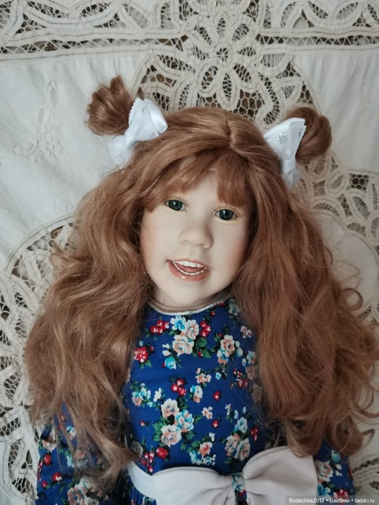 Умничка Ханна от Julie Fischer виниловая